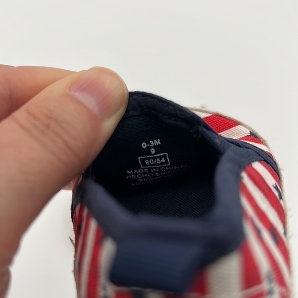 Old Navy patriotic red white and blue canvas sneakers size 0-3 months - Picture 7 of 7